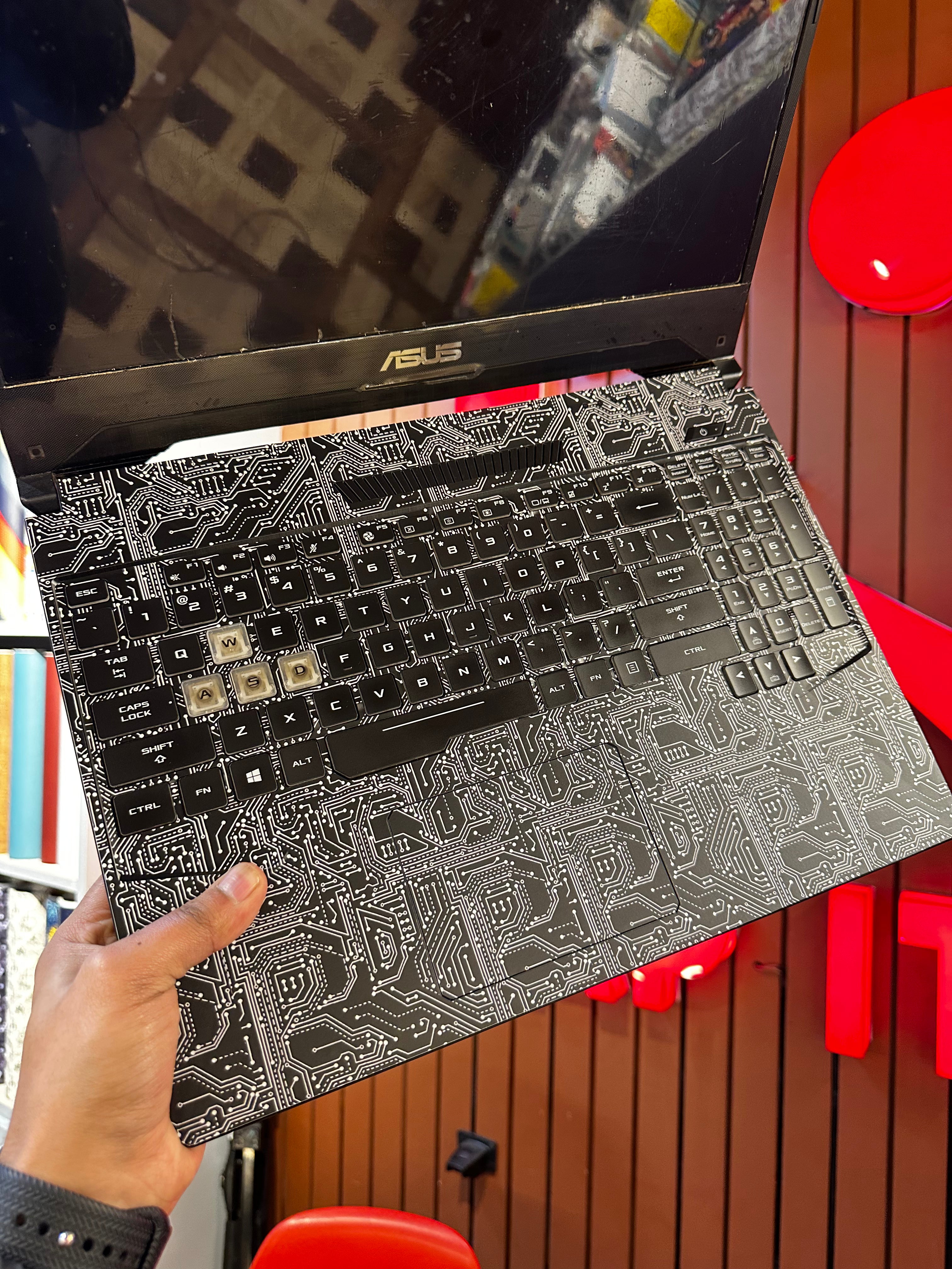 Circuit Grid – Tech Pattern Laptop Skin